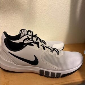 Nike White and Black Training Sneakers